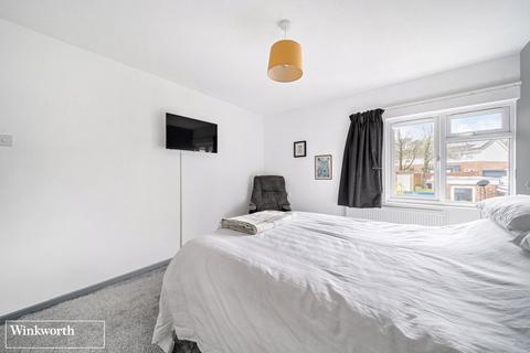 82 Novello Close, Basingstoke, RG22 4LE