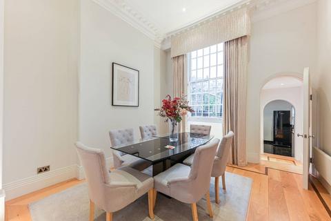 2 bedroom flat to rent, Ovington Gardens, Knightsbridge, London, SW3