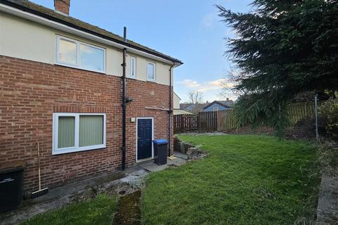 2 bedroom house to rent, Lincoln Place, Consett, DH8