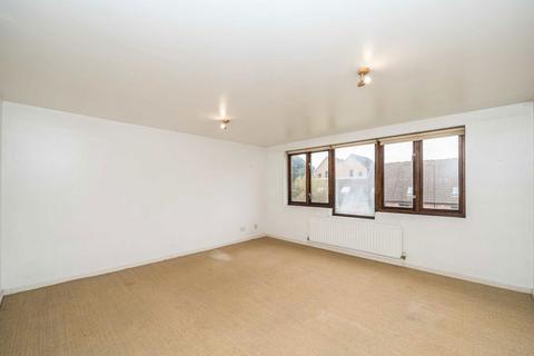 4 Leerdam Drive, London, E14 3JJ
