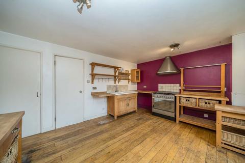 4 Leerdam Drive, London, E14 3JJ