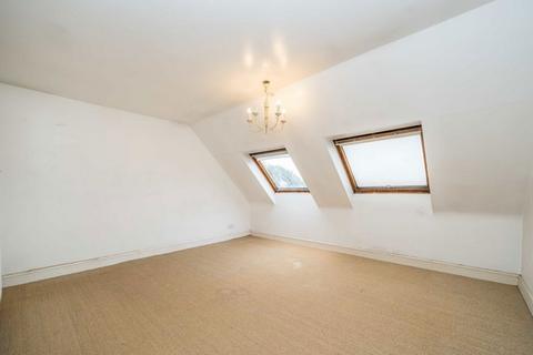 4 Leerdam Drive, London, E14 3JJ