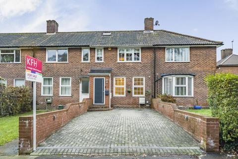 2 bedroom terraced house for sale, Court Farm Road, Mottingham