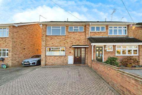 19 Redlie Close, Stanford-le-hope, SS17 8BB