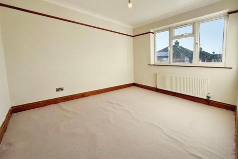 19 Redlie Close, Stanford-le-hope, SS17 8BB