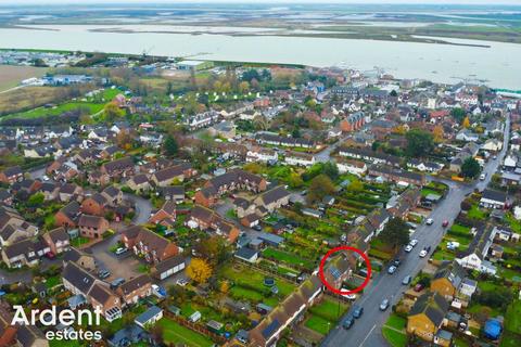 22 Dunkirk Road, Burnham-on-crouch, CM0 8LF