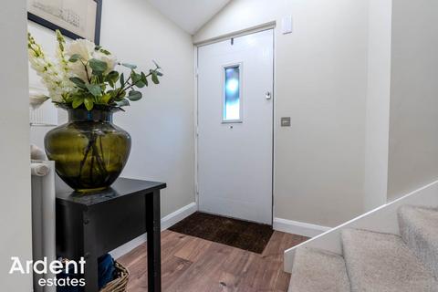 22 Dunkirk Road, Burnham-on-crouch, CM0 8LF