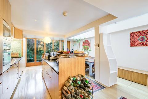 6 bedroom terraced house for sale, Constantine Road, London