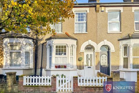 2 bedroom terraced house for sale, Cheddington Road, London, N18