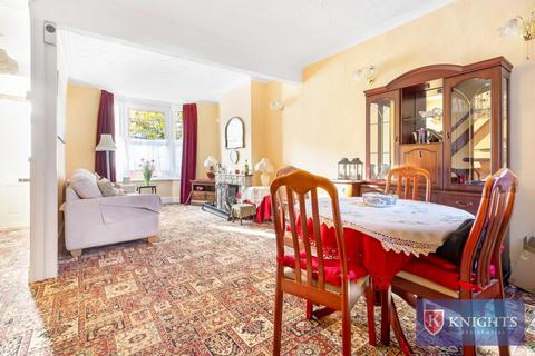 2 bedroom terraced house for sale, Cheddington Road, London, N18