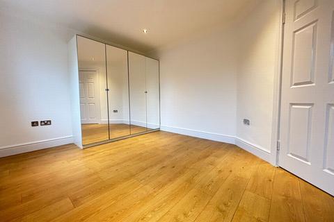 2 bedroom apartment to rent, Manser Court, Lawrie Park Gardens, Sydenham, SE26