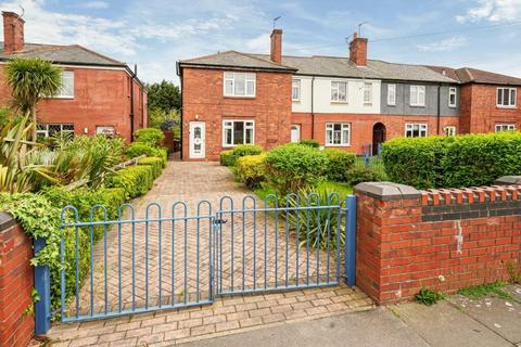 3 bedroom house to rent, Fryston Road, Castleford, West Yorkshire, WF10