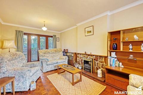 3 bedroom detached house for sale, Tabors Avenue, Chelmsford