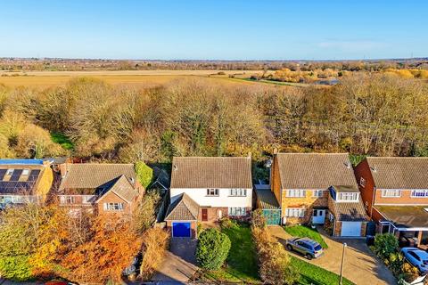 3 bedroom detached house for sale, Tabors Avenue, Chelmsford