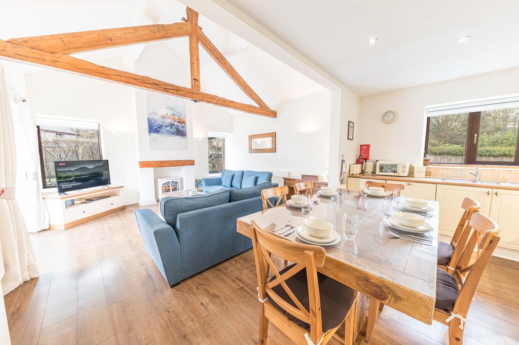 Open Plan Living/Dining Kitchen