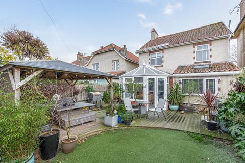 4 bedroom detached house for sale, West Runton