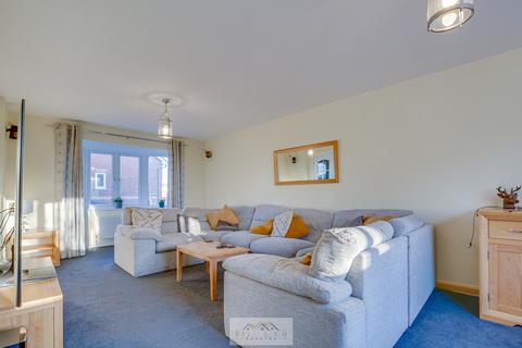 30 Olivers Way, Catcliffe, Rotherham, S60 5UD