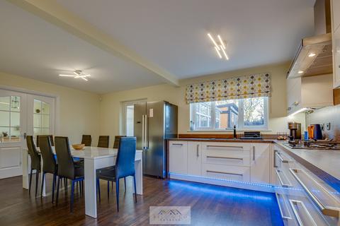 30 Olivers Way, Catcliffe, Rotherham, S60 5UD
