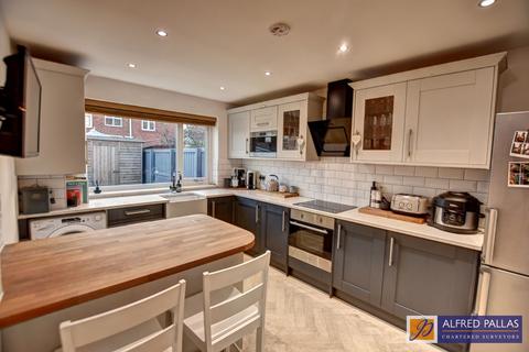 3 bedroom semi-detached house for sale, Wearmouth Avenue, Off Newcastle Road