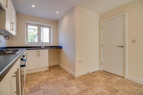 3 bedroom semi-detached house to rent, Perseverance Place, Holmfirth