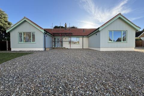 4 bedroom detached bungalow to rent, Kingsway, Holt NR25