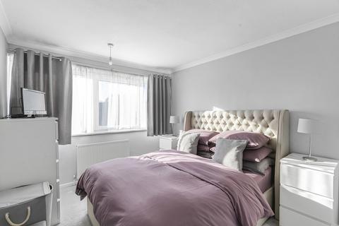 73 Oakways, London, SE9 2NZ