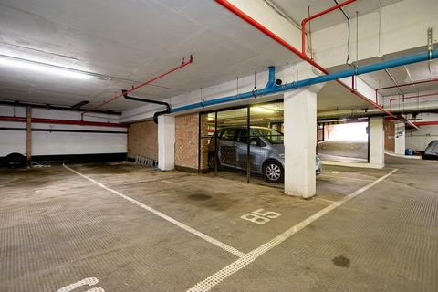 Parking to rent, Double length parking space, Knightsbridge, SW7