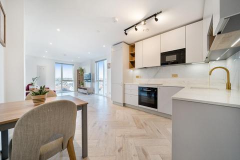 2 bedroom flat for sale, Ravensbury Terrace, Earlsfield