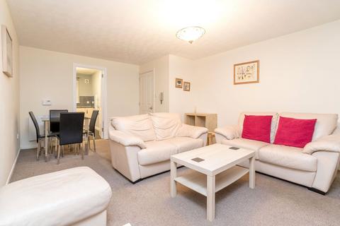 2 bedroom apartment to rent, Parkside Terrace, Newington, Edinburgh