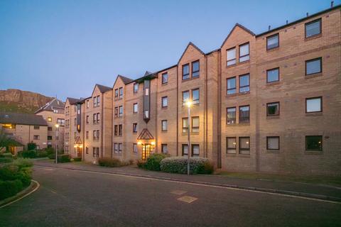 2 bedroom apartment to rent, Parkside Terrace, Newington, Edinburgh