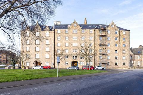 2 bedroom apartment to rent, Johns Place, Edinburgh, Midlothian