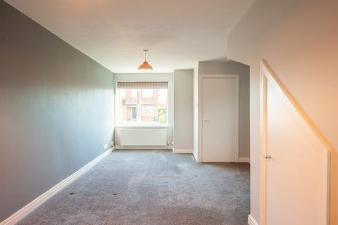 2 bedroom terraced house to rent, Coeside, York YO24