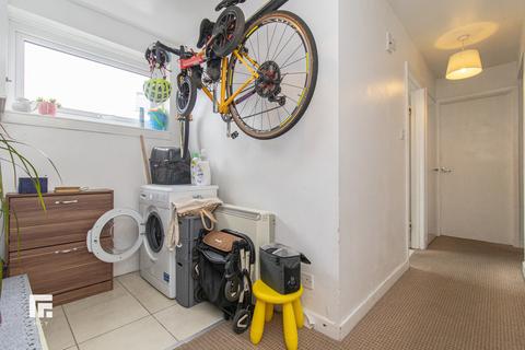 2 bedroom apartment for sale, Canton Court, Canton, Cardiff