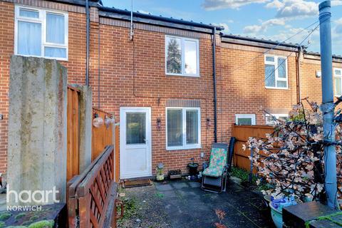 2 bedroom terraced house for sale, Blackthorn Close, Norwich