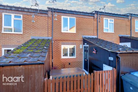 2 bedroom terraced house for sale, Blackthorn Close, Norwich