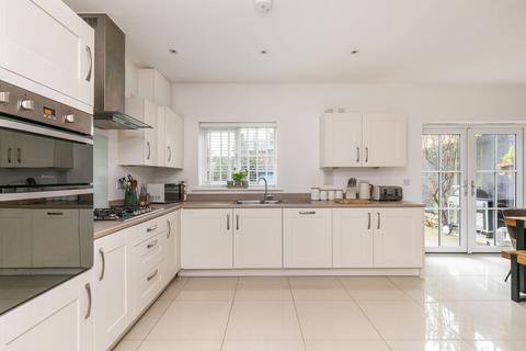 15 Pitt Road, Winchester, SO22 5SP