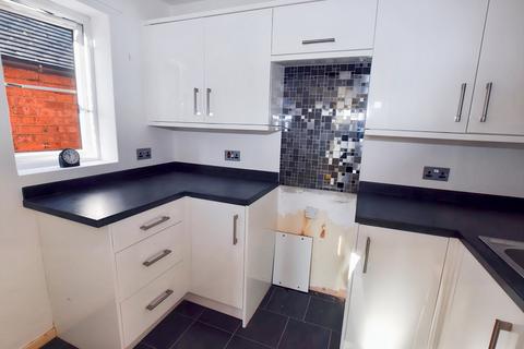 2 bedroom flat for sale, Shrewsbury Road, Market Drayton