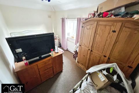 3 bedroom semi-detached house for sale, Newark Road, Dudley