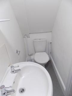 1 bedroom in a house share to rent, Trinity Street, Brierley Hill