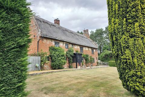 4 bedroom manor house for sale, Browston Lane, Browston