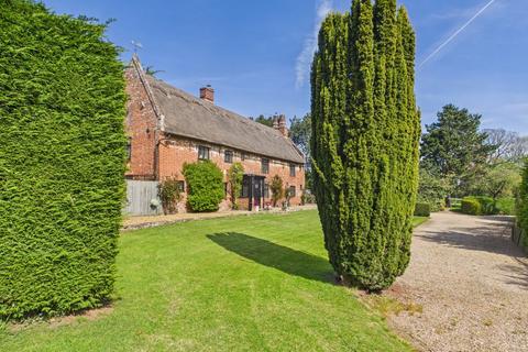 4 bedroom manor house for sale, Browston Lane, Browston