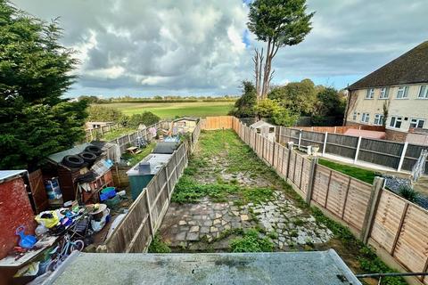 3 bedroom terraced house for sale, Prestedge Avenue, Ramsgate