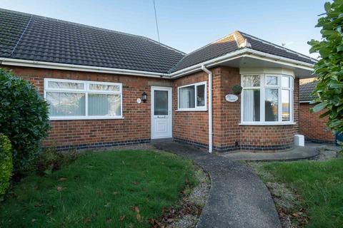 3 bedroom semi-detached bungalow to rent, Castle Hill, East Leake