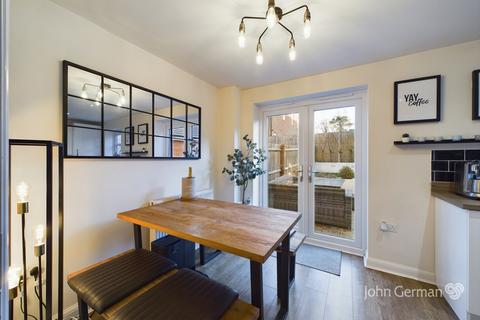 28 Harper Drive, Mickleover, Derby, DE3 0AE