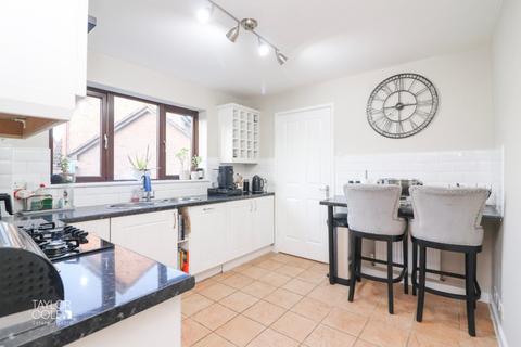 47 Brancaster Close, Amington, Tamworth, B77 3QD