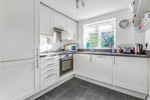 2 bedroom cottage to rent, Waldeck Terrace, Mortlake, SW14