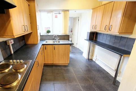 3 bedroom terraced house for sale, Wells Avenue, Wednesbury