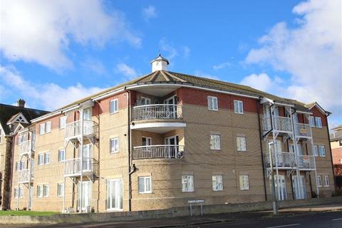 2 bedroom flat for sale, Vista Road, Clacton on Sea