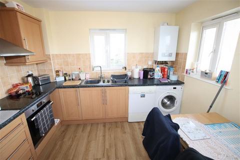 2 bedroom flat for sale, Vista Road, Clacton on Sea