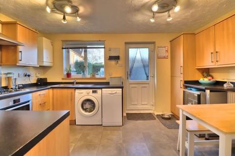 3 bedroom end of terrace house for sale, Firethorn Close, Norwich NR8